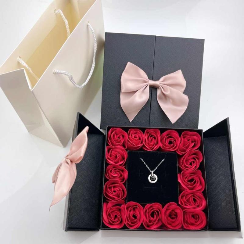 Luxurious Velvet Rose Gift Box With Custom